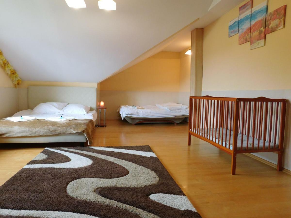 Willa Na Stoku Krynica-Zdrój Exteriör bild